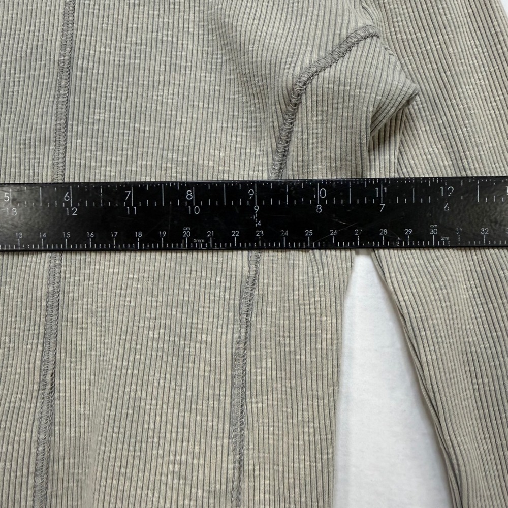 Zara Womens Grey Ribbed Long Sleeve Crop Top Exposed Seam Size Medium - Picture 2 of 7